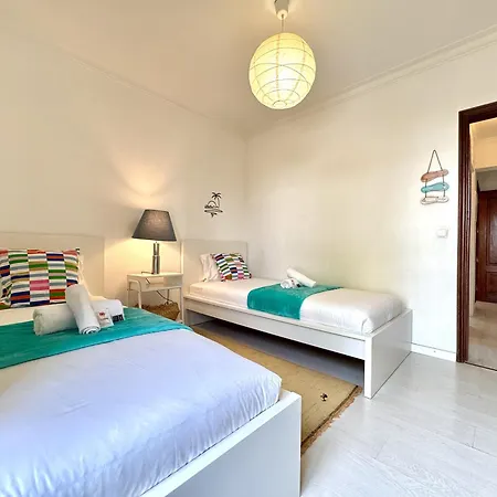 Brightness With Pool By Homing Apartament