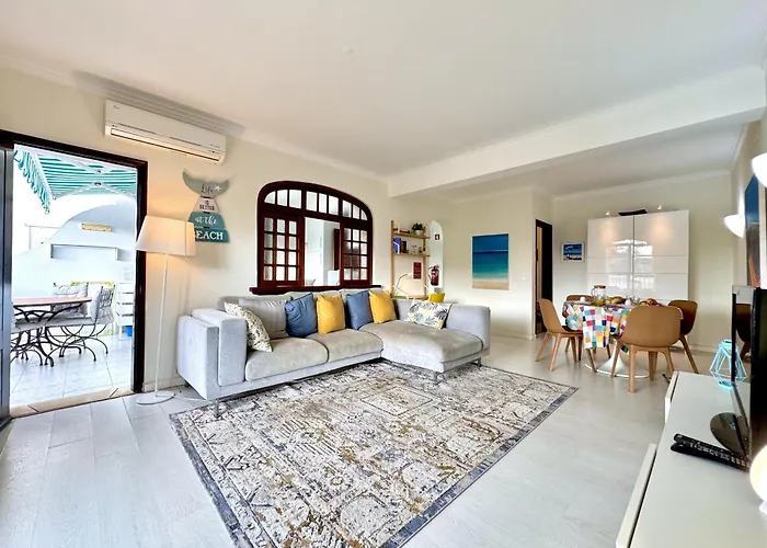 Apartament Brightness With Pool By Homing