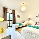 Brightness With Pool By Homing * فيلامورا