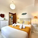 Brightness With Pool By Homing Lägenhet Vilamoura